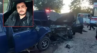 Bursa'da feci kaza! İki otomobil kafa kafaya çarpıştı