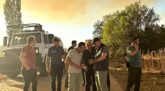 Çanakkale'de Orman Yangını: Ekipler Karadan Mücadele Ediyor