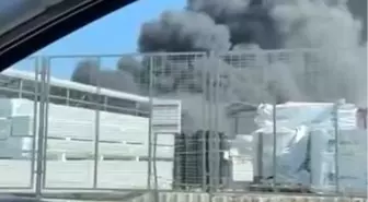Bursa'da Geri Dönüşüm Fabrikasında Yangın
