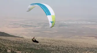 Yamaç Paraşütü Dünya Kupası Aksaray'da Başladı