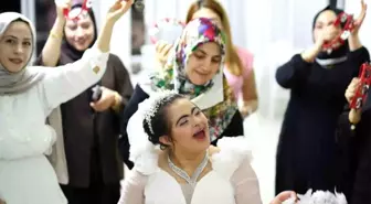Down Sendromlu Şeyma'nın Gelin Olma Hayali Gerçekleşti