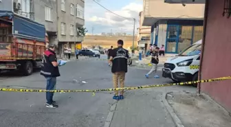 İstanbul'da 'yan baktın' tartışması! Bir kişi bıçaklanarak hayatını kaybetti