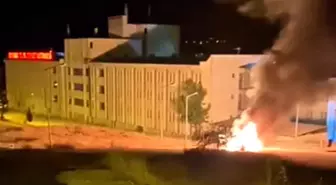 Sinop'ta Seyir Halindeki Otomobil Alev Alev Yandı