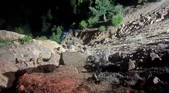 Adana'da Uçuruma Yuvarlanan Otomobilde 5 Kişi Hayatını Kaybetti