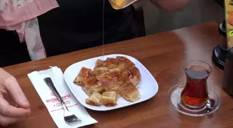 Rize'de Ballı Börek Dönemi: Anzer ve Kestane Ballı Lezzetler