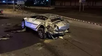 Sivas'ta Trafik Kazası: 1 Ölü, 1 Yaralı