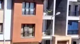 Elazığ'da Güvenlik Önlemi Almadan Çatıda Çalışan İşçi Tehlike Saçtı