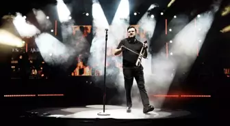 Ekin Uzunlar, Erzincan Yaşayan Miras Festivali'nde Dinleyicileri Coşturdu