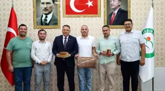 Iğdır Üniversitesi'nden Yüksek Kaliteli Bal Hasadı