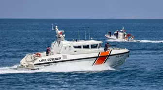 İzmir'de düzensiz göçmenler lastik bottan düştü: 4 ölü