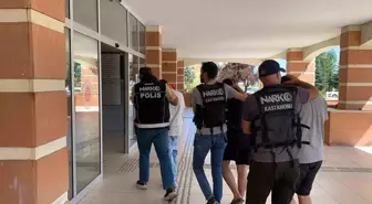 Kastamonu'da Uyuşturucu Operasyonu: İki Şüpheli Tutuklandı
