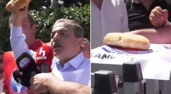 Memurlar sokağa indi! Çalışma Bakanlığı'nın önüne ekmek bıraktılar