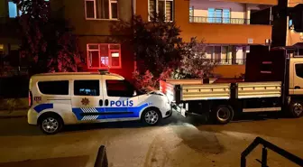 Kaçan Kamyonet Sürücüsü Polisle Kaza Yaparak Yakalandı