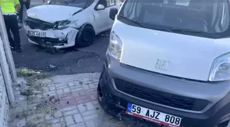Tekirdağ'da Kafa Kafaya Çarpışma: 1 Yaralı