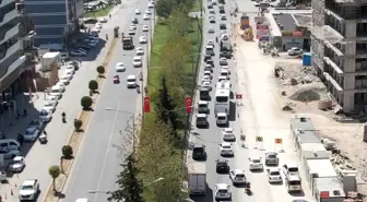 Adıyaman'da Trafik Yoğunluğu Sürücüleri Çileden Çıkarıyor