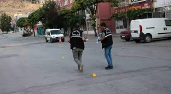 Kayseri'de Alkol Masasında Kavga: Kurşunlar ve Yaralı Motosiklet Sürücüsü