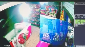 Alkollü Sürücü Hafif Ticari Araçla Kaza Yaptı