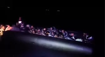 Ayvalık Açıklarında 42 Düzensiz Göçmen Yakalandı