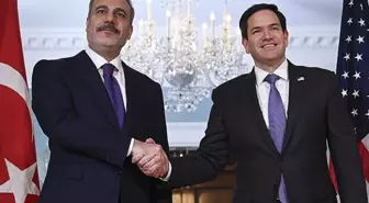 Bakan Fidan'dan Ukrayna için diplomasi trafiği: Türkiye barış için desteğe hazır