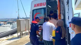 Ayvalık açıklarında gezi teknesindeki yaralıya sahil güvenlik müdahale etti