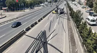 D-100 Kara Yolunda TIR'dan Düşen Demir Profiller Trafiği Tamamen Kapatıldı