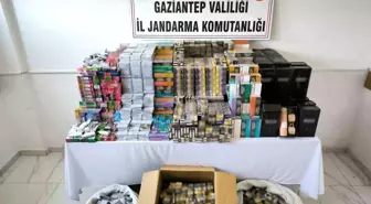 Gaziantep'te Jandarma Kaçak Sigara ve Eşyaları Ele Geçirdi