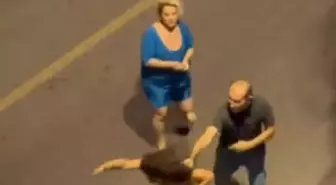 Kuşadası'nda Alkollü Adam Kadınları Darbetti