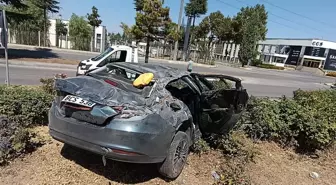 Eskişehir'de Şarampole Yuvarlanan Otomobilde 9 Yaşındaki Çocuk Hayatını Kaybetti