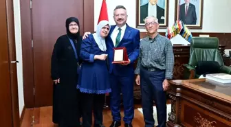 Şehit polis Aziz Oray'ın ailesi Vali Aksoy'u ziyaret etti