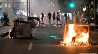 Sırbistan'da Hükümet Karşıtı Protestolar Şiddet İçeriyor
