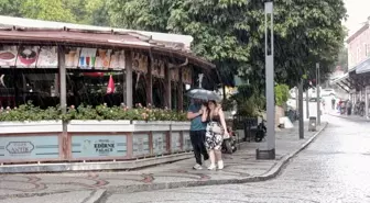 Trakya'da Şiddetli Yağış Uyarısı: Edirne'de Sağanak Başladı