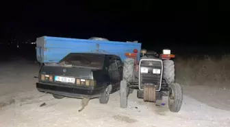Burdur'da Traktör ve Otomobil Çarpıştı: 1 Ağır Yaralı