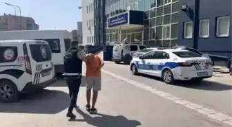 İskenderun'da Aranan Dolandırıcı Yakalandı