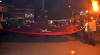 Muş'ta Malazgirt Zaferi İçin Meşale ve Dev Bayrak Açıldı