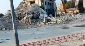 Osmaniye'de Depremzedeler İçin Yıkım Kararı Alınan Bina, Tek Dokunuşla Yıkıldı