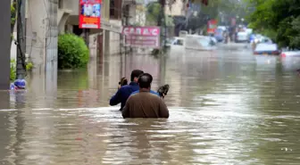 Pakistan'daki Muson Yağmurları 746 Can Aldı