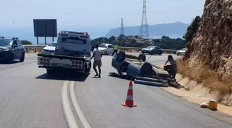 Antalya'da Trafik Kazası: 2 Yaralı