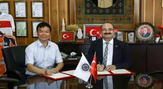 Atatürk Üniversitesi ve Southwest Üniversitesi Arasında İş Birliği Protokolü İmzalandı