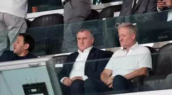 Gençlik ve Spor Bakanı Osman Aşkın Bak, Başakşehir'in Maçını İzledi