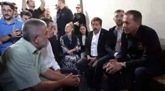 Bakan Yerlikaya Erzurum'da Esnafla Buluştu