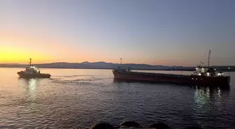 Çanakkale Boğazı'nda Gemide Makine Arızası