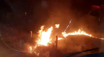 Elazığ'da Paniğe Neden Olan Anız Yangını Kontrol Altına Alındı