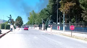 Kütahya'da Hava Er Eğitim Tugay Komutanlığı Yemekhanesinde Yangın Çıktı