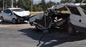 Isparta Yalvaç'ta Trafik Kazası: 1'i Ağır 3 Yaralı