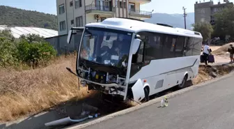 Antalya'da Midibüs Şarampole Düştü: 9 Yaralı