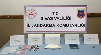 Sivas'ta Uyuşturucu Operasyonlarında 5 Kişi Yakalandı
