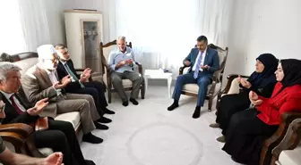 Vali Çiftçi'den şehit ailesine ziyaret