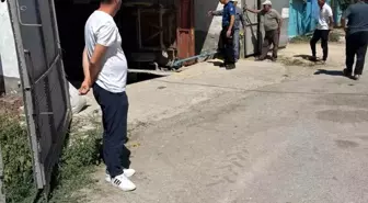 Eskişehir'de Yem Kırma Makinesine Düşen İşçi Ağır Yaralandı