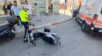Karaman'da Otomobil ve Elektrikli Bisiklet Çarpıştı: 2 Yaralı