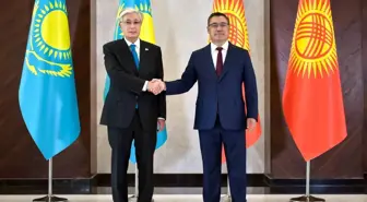Kazakistan Cumhurbaşkanı Tokayev'den Kırgız mevkidaşı Caparov'a 'Altın Kartal' devlet nişanı